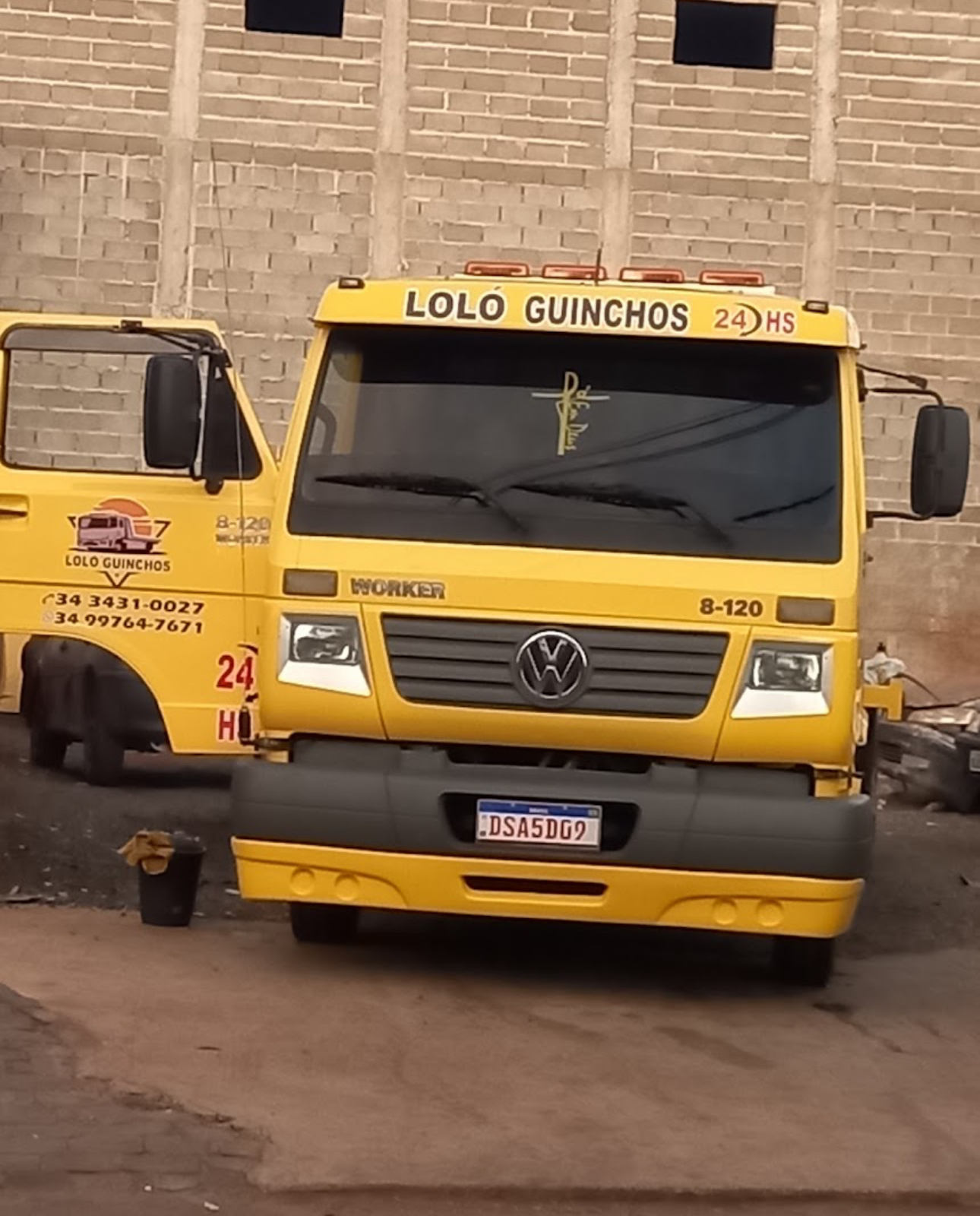 Guincho amarelo da frota Loló Guinchos